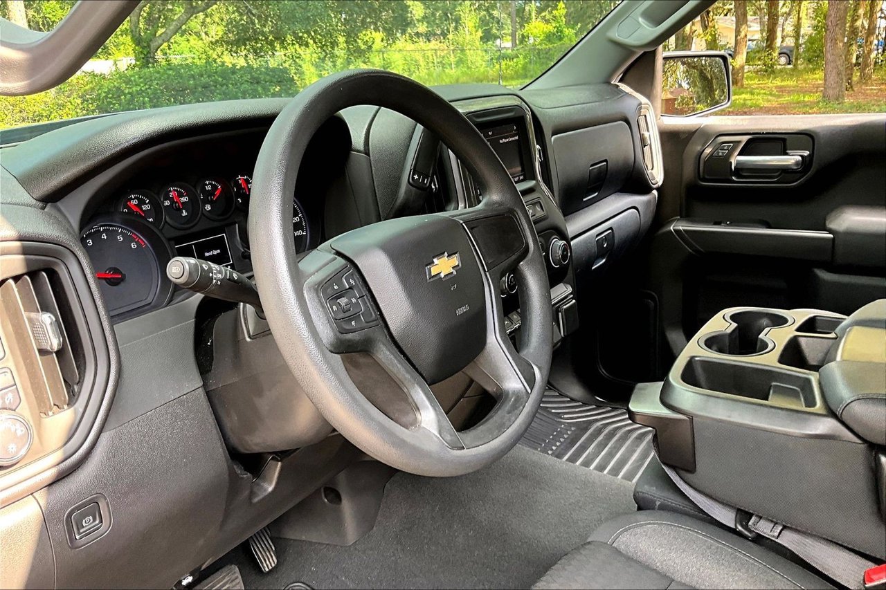 Used 2022 Chevrolet Silverado 1500 Custom AWD/4WD image 14