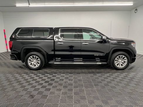 Used 2023 GMC Sierra 1500 Denali w/ Technology Package AWD/4WD image 8