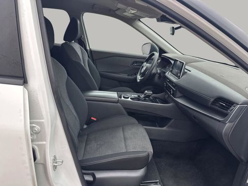 Used 2021 Nissan Rogue S image 14