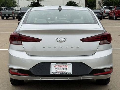 Used 2020 Hyundai Elantra SEL FWD image 5