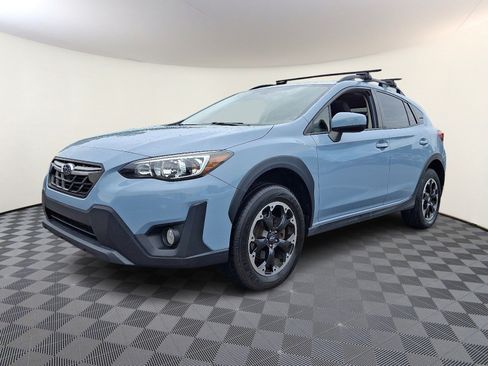 Used 2021 Subaru Crosstrek 2.0i Premium w/ Moonroof Package AWD/4WD image 3