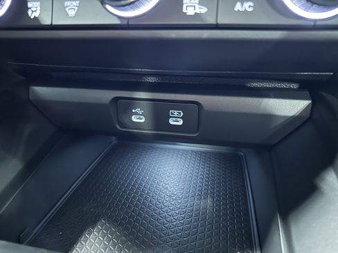 New 2025 Honda Accord SE image 13