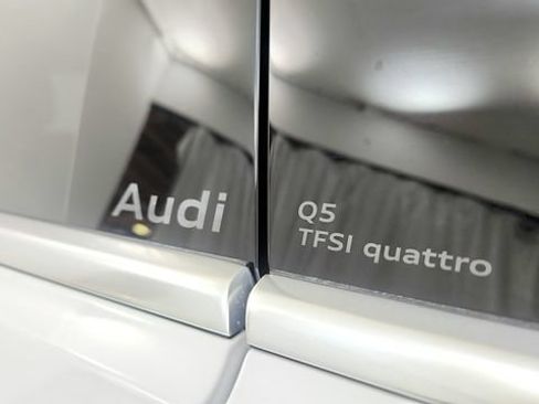 Used 2025 Audi Q5 Premium Plus w/ Premium Plus AWD/4WD image 32