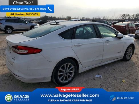 Used 2017 Ford Fusion SE image 4