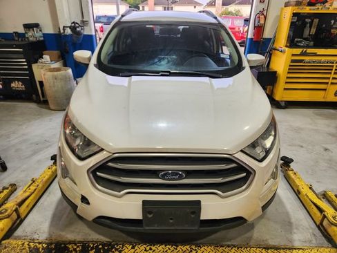Used 2020 Ford EcoSport SE w/ SE Convenience Package FWD image 2