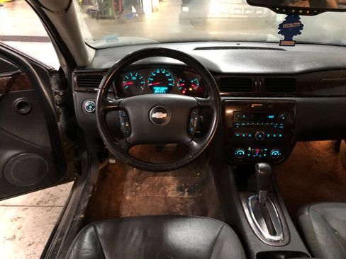 Used 2012 Chevrolet Impala LTZ image 8