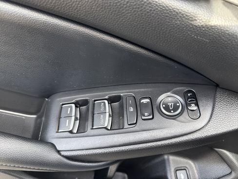 Certified 2018 Honda Accord EX image 18