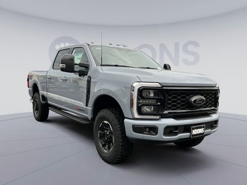 New 2026 Ford F250 Lariat w/ Tremor Off-Road Package image 10