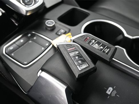 Certified 2023 Acura MDX SH-AWD w/ Advance Package image 5