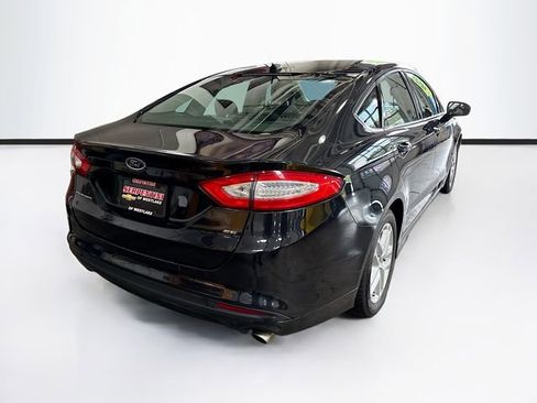 Used 2014 Ford Fusion SE FWD image 6
