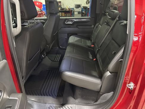 Used 2024 Chevrolet Silverado 2500 LTZ image 37