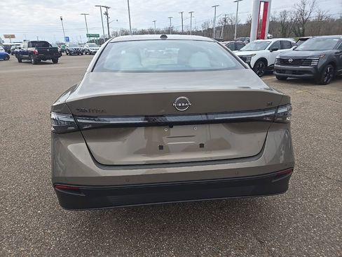 New 2026 Nissan Sentra SL image 6