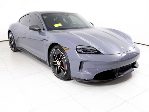 Certified 2025 Porsche Taycan GTS AWD/4WD image 38