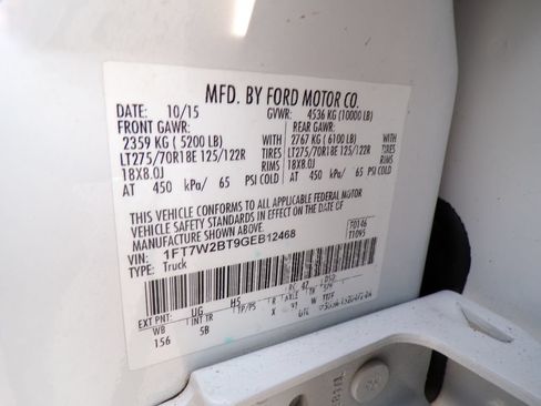 Used 2016 Ford F250 Lariat w/ Lariat Ultimate Package AWD/4WD image 33