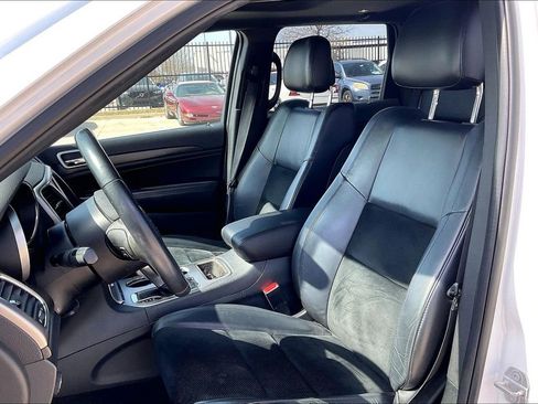 Used 2018 Jeep Grand Cherokee Altitude image 30