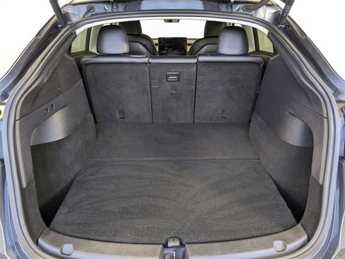 Used 2020 Tesla Model Y Long Range image 7