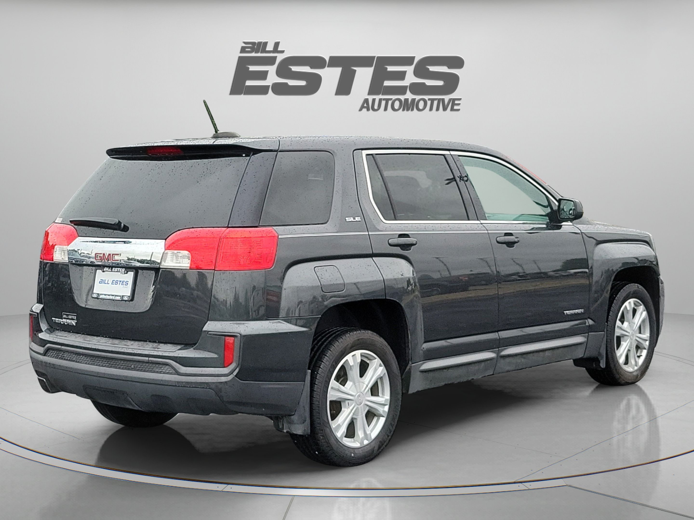 Used 2017 GMC Terrain SLE FWD image 4