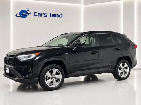 Used 2021 Toyota RAV4 XLE Premium AWD/4WD image 6