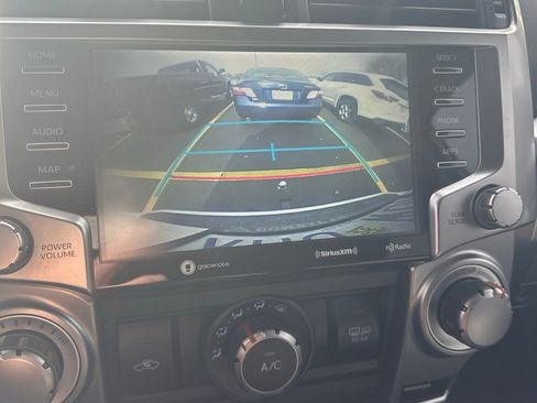 Used 2022 Toyota 4Runner SR5 Premium image 14