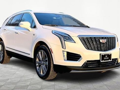 Used 2025 Cadillac XT5 Premium Luxury image 1