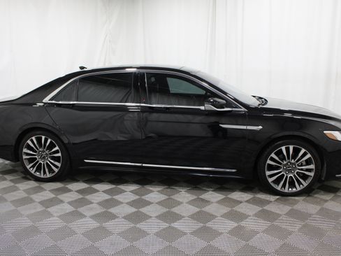 Used 2019 Lincoln Continental Reserve w/ Rear Seat Package FWD image 28