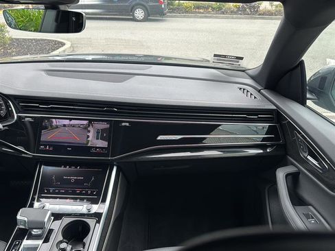 Used 2026 Audi Q8 Premium Plus w/ Premium Plus Package AWD/4WD image 11
