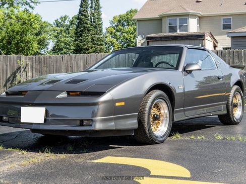 Used 1989 Pontiac Firebird Trans Am RWD image 22