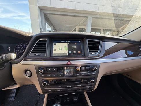 Used 2015 Hyundai Genesis 3.8 w/ Option Group 03 image 13