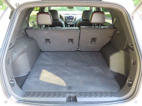 Used 2023 Chevrolet Equinox RS w/ RS Leather Package AWD/4WD image 23