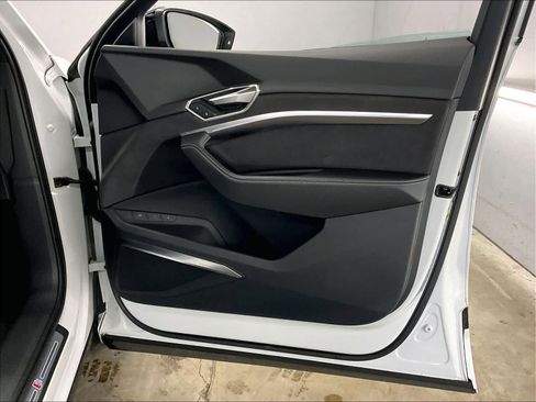 Used 2023 Audi e-tron Chronos w/ Chronos Package AWD/4WD image 20