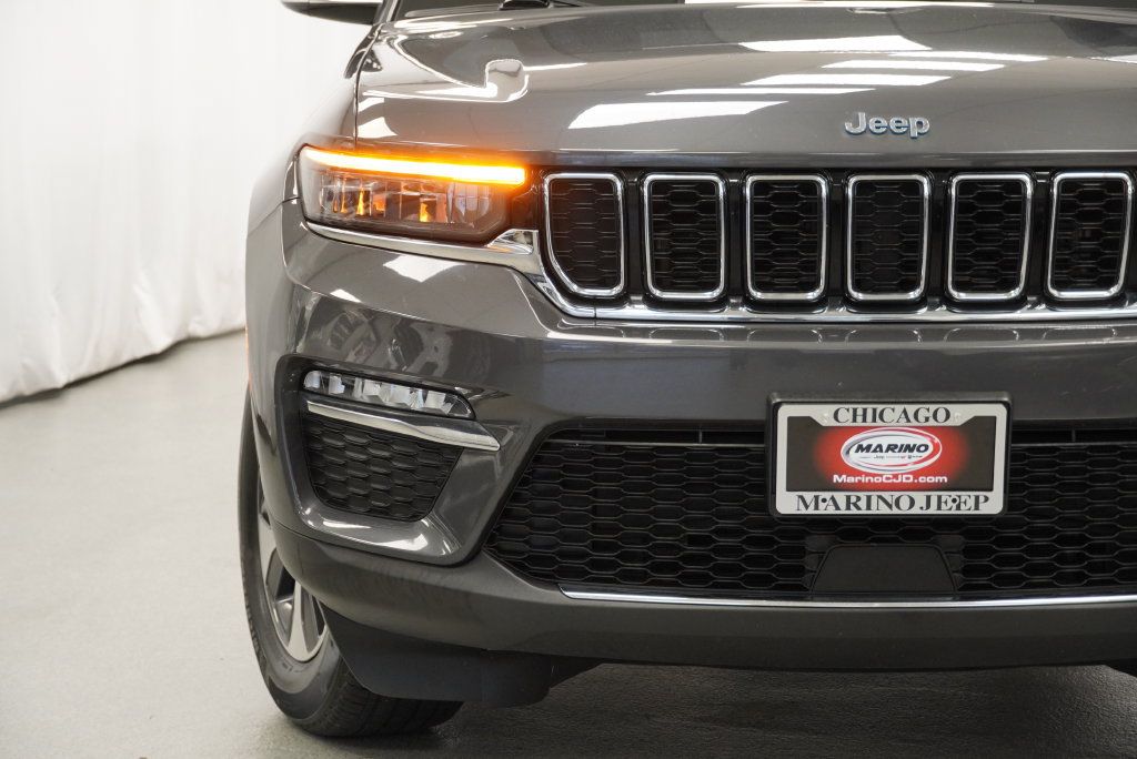 Used 2023 Jeep Grand Cherokee 4WD 4xe image 10