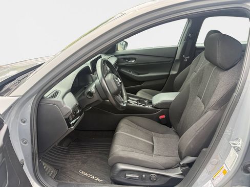 Used 2025 Honda Accord Sport image 12