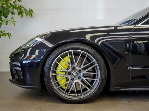 Used 2023 Porsche Panamera Turbo S image 7