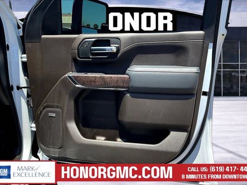 Used 2023 GMC Sierra 2500 Denali AWD/4WD image 29
