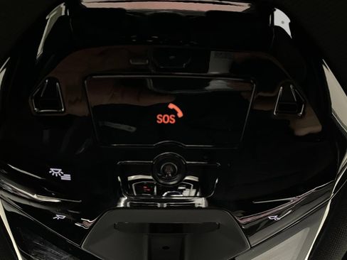 Used 2024 BMW i7 xDrive60 image 24