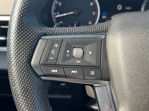 Used 2023 Mitsubishi Outlander SE FWD image 21