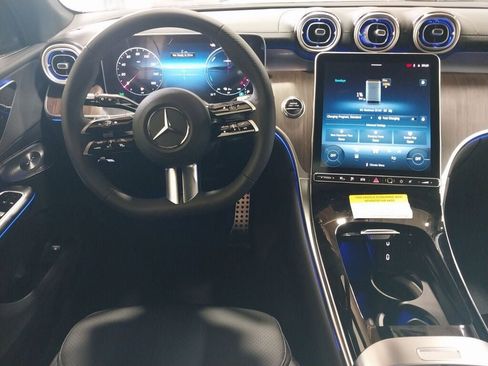 New 2025 Mercedes-Benz GLC 350e 4MATIC image 11