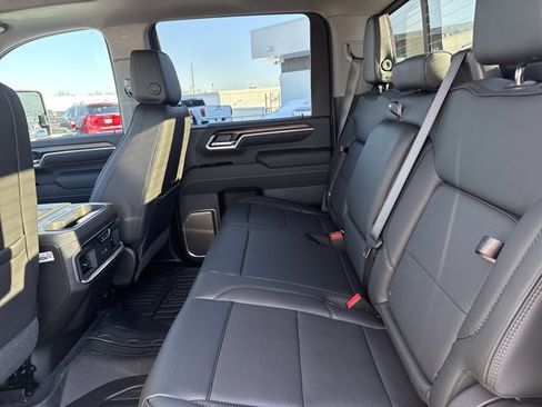 New 2026 GMC Sierra 2500 Denali w/ Denali Reserve Package image 6
