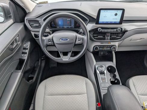 Used 2025 Ford Escape Active image 10