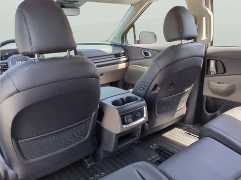New 2026 Kia Carnival SX FWD image 25