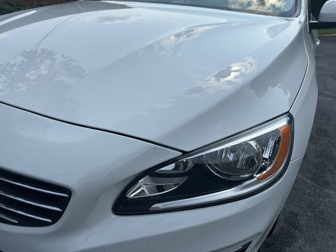 Used 2017 Volvo V60 T5 Premier w/ Convenience Package FWD image 9