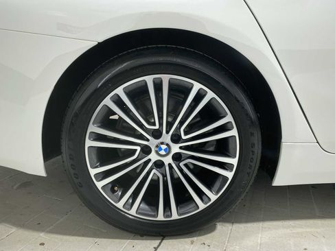 Used 2017 BMW 530i xDrive AWD/4WD image 8