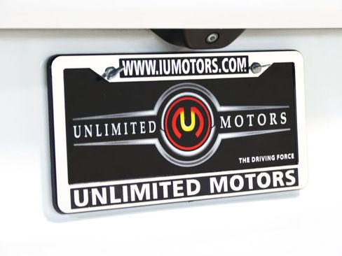 Used 2023 Jeep Grand Cherokee L Laredo AWD/4WD image 11