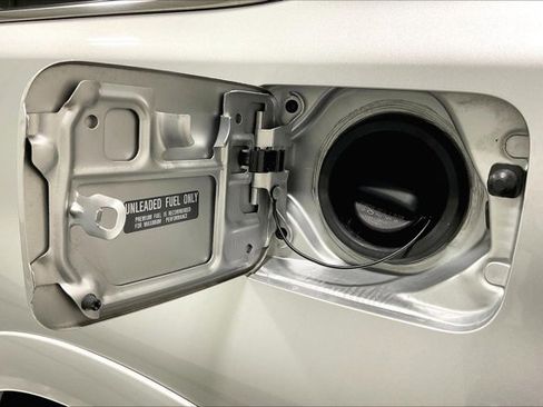 Used 2024 Nissan Armada SL image 44