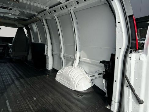 Used 2023 Chevrolet Express 2500 Work Van w/ Driver Convenience Package image 30