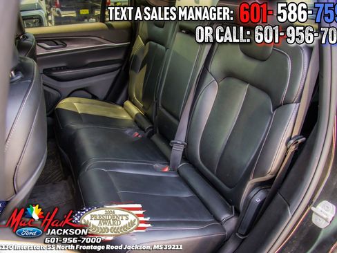 Used 2024 Jeep Grand Cherokee Limited w/ Trailer Tow Package AWD/4WD image 8
