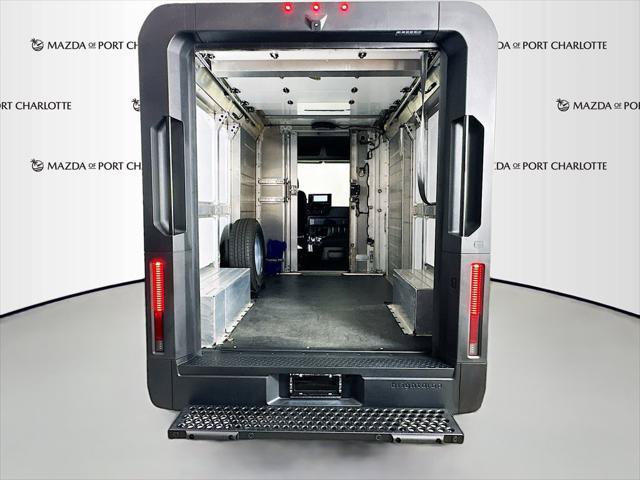 Used 2024 Chevrolet Brightdrop 400 w/ Commercial Equipment Package AWD/4WD image 21