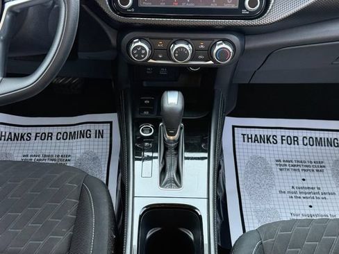 Used 2023 Nissan Kicks SV FWD image 18