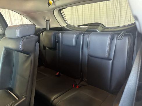 Used 2016 Toyota Highlander XLE image 19