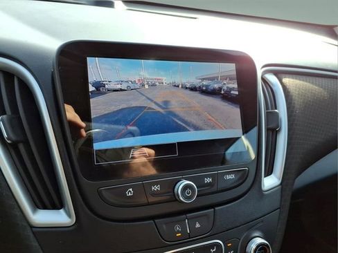Used 2024 Chevrolet Malibu LT FWD image 24